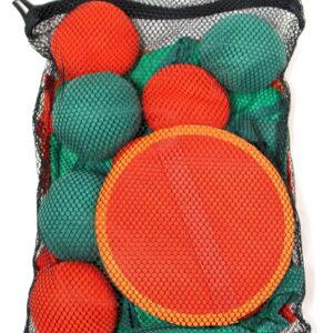 Tag-spel met vest en ballen