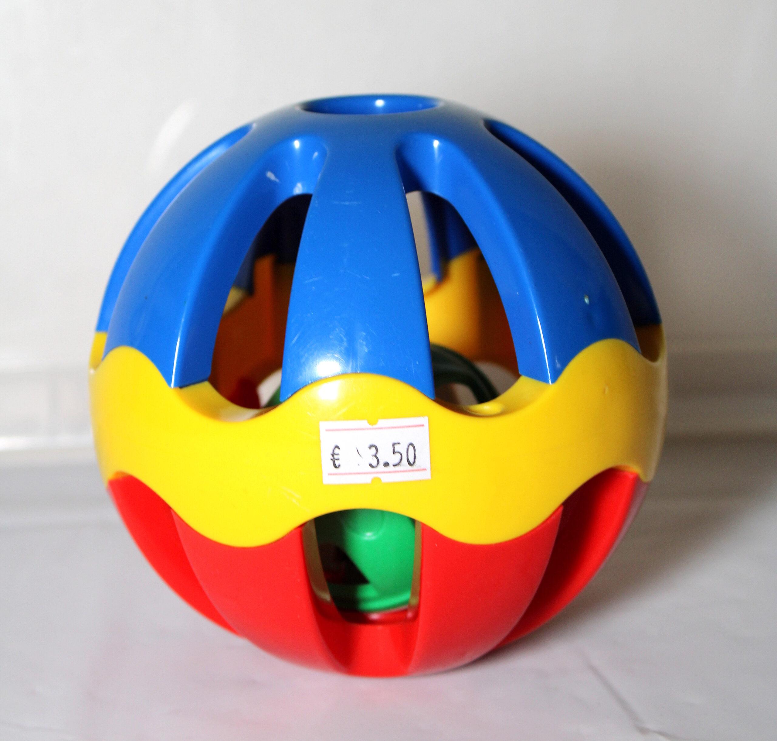 Rinkelbal / rammelaar voor baby's