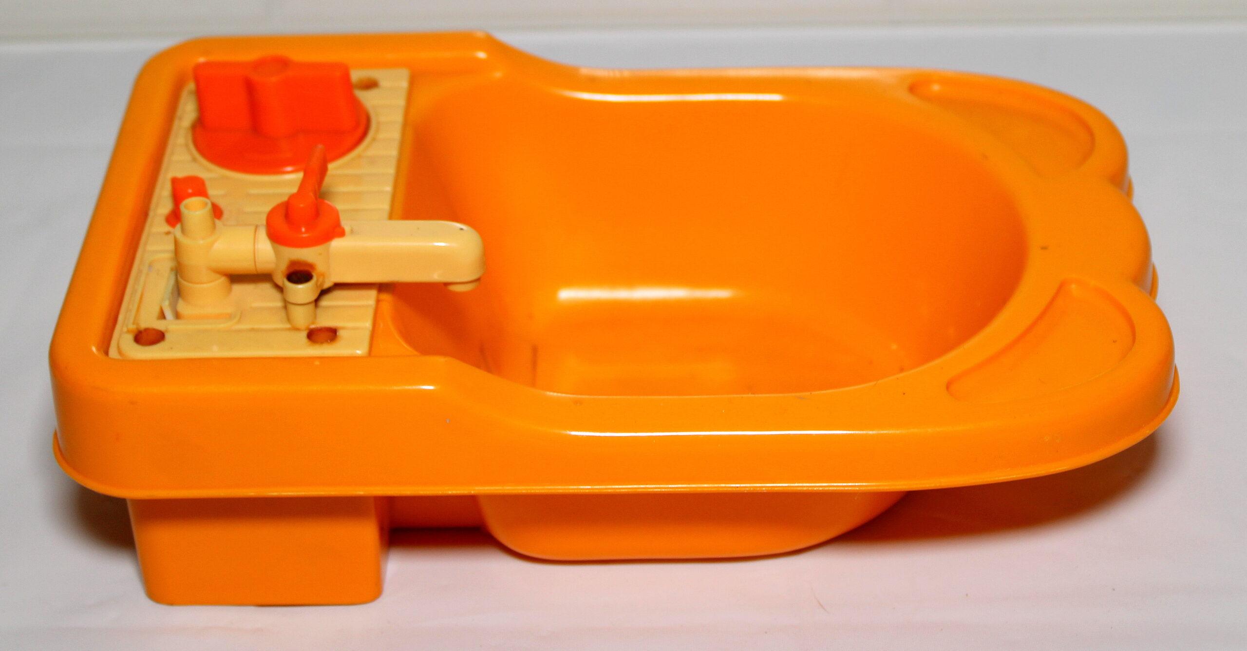 vintage oranje poppenbad ( Niet Compleet )