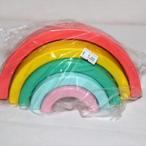 houten stapelregenboog
